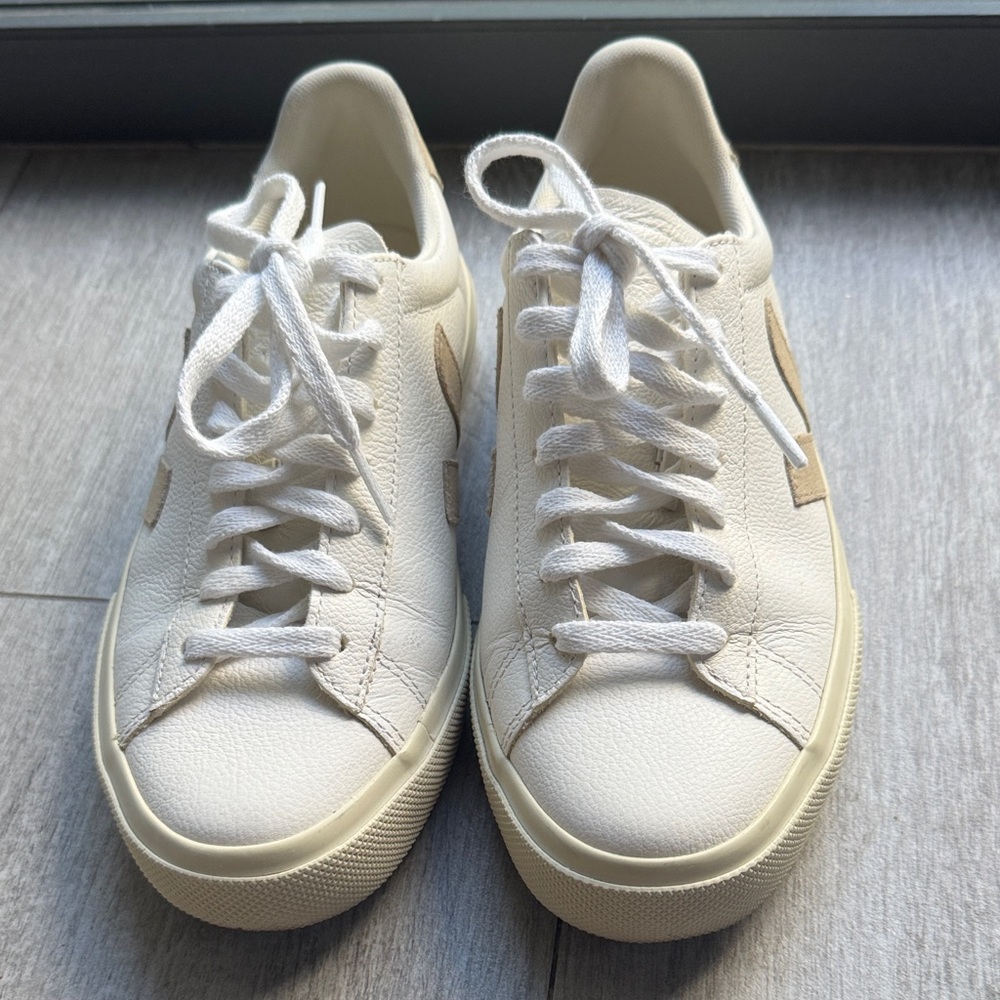Veja CAMPO LEATHER WHITE NATURAL
 Sneakers Running Shoes US 6 EUR 37 - Picture 2 of 10